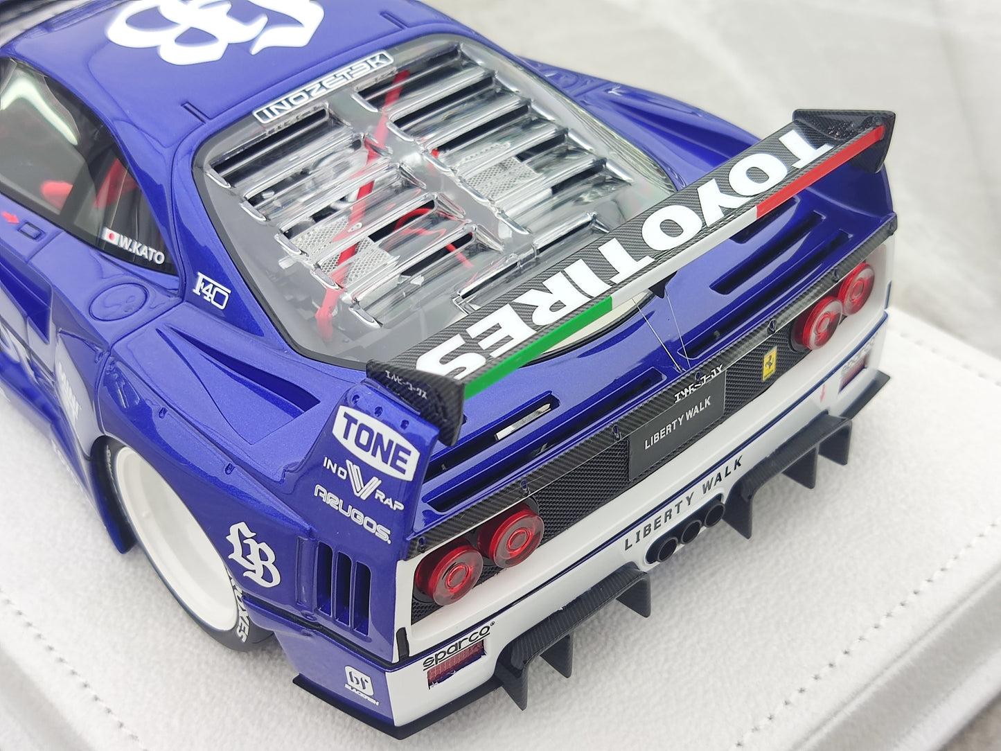 BBA MODEL 1/18 Ferrari F40 Blue Paiolo Paint Scheme Limited Edition Car Model BBA013