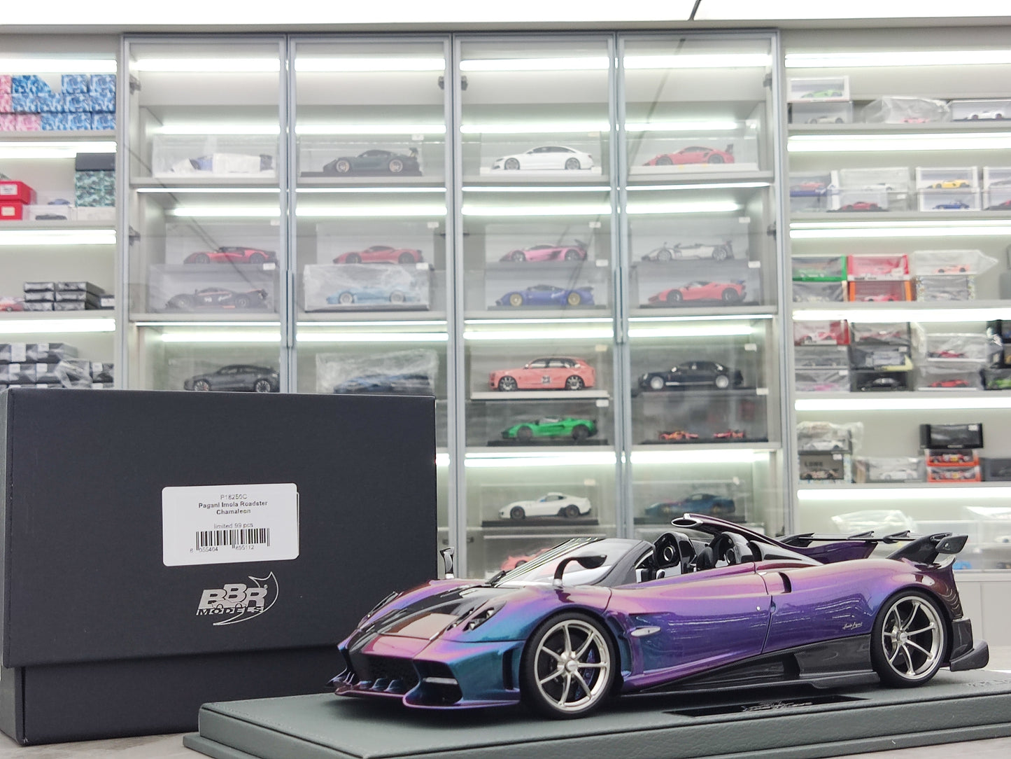 BBR 1/18 Pagani IMOLA ROADSTER Color Changing Purple P18250C
