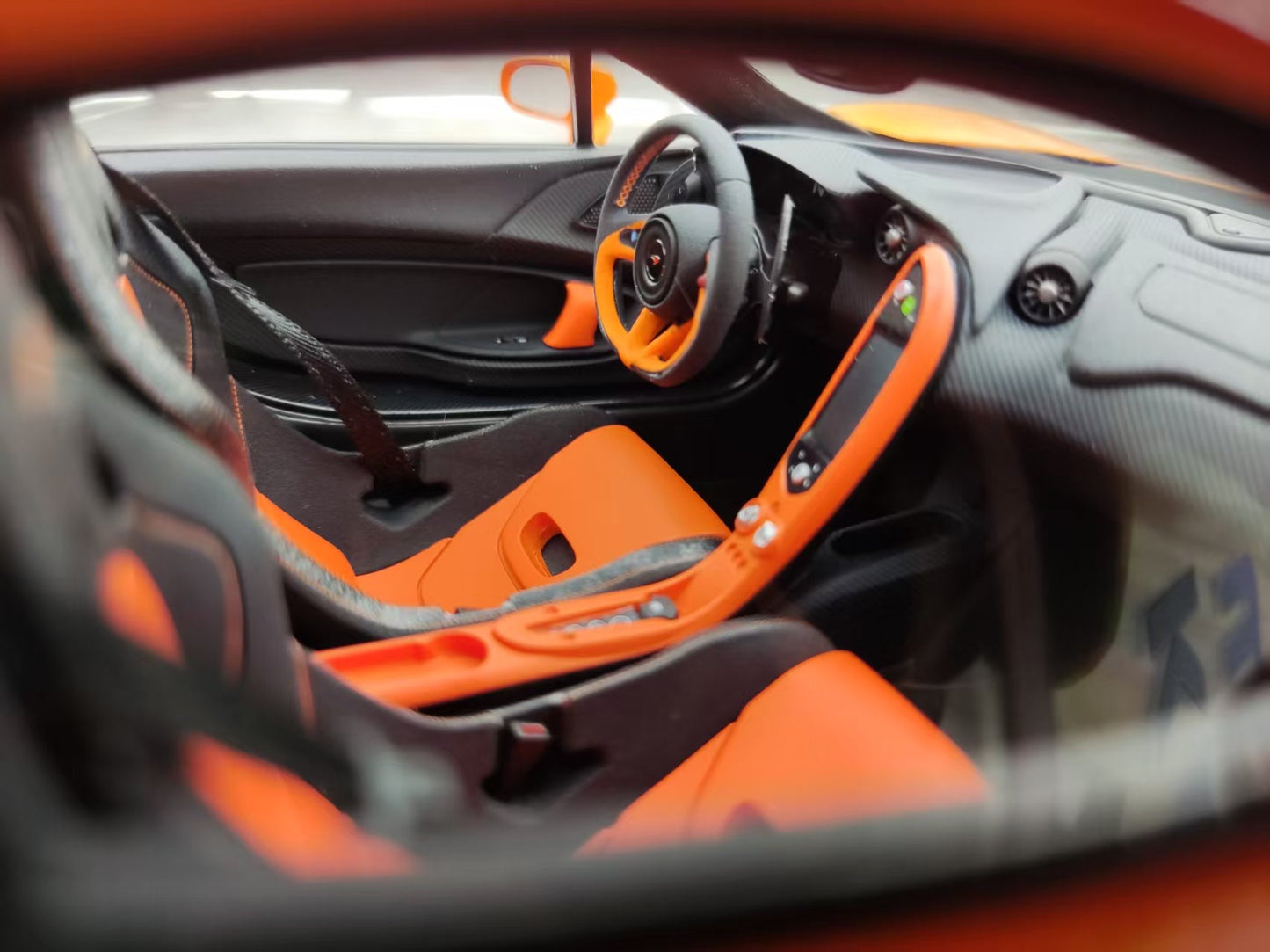 DM 1/18 McLaren P1 Orange Silver Wheel Custom Edition MP999B