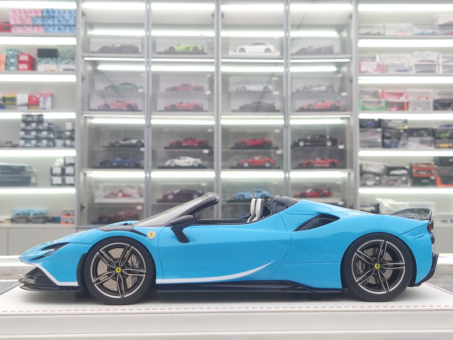 CE 1/18 Ferrari SF90 Spider Blue Resin Model JS-CE013