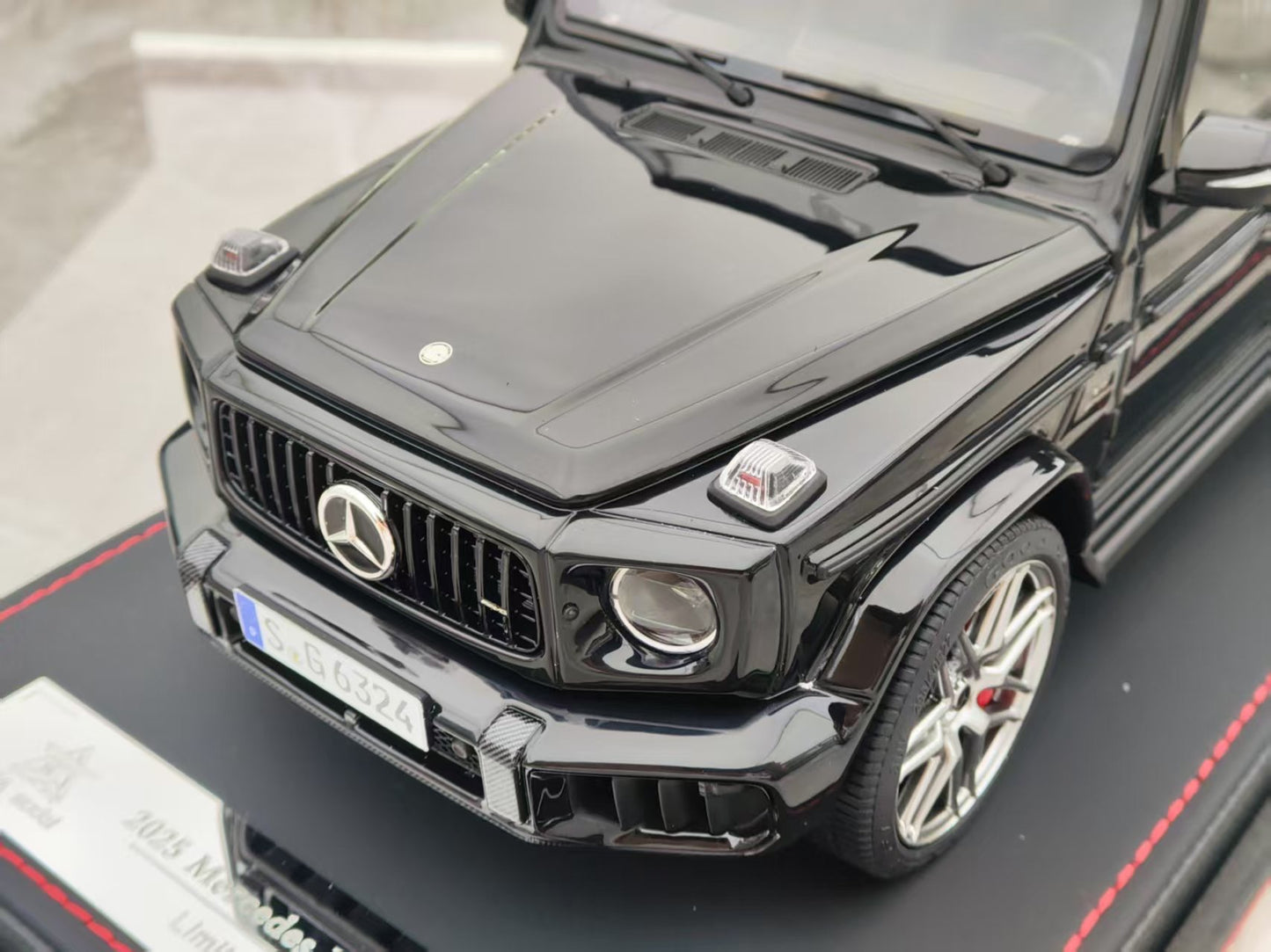 BBA MODEL 1/18 Mercedes-Benz G63 AMG Black Resin Model BBA019
