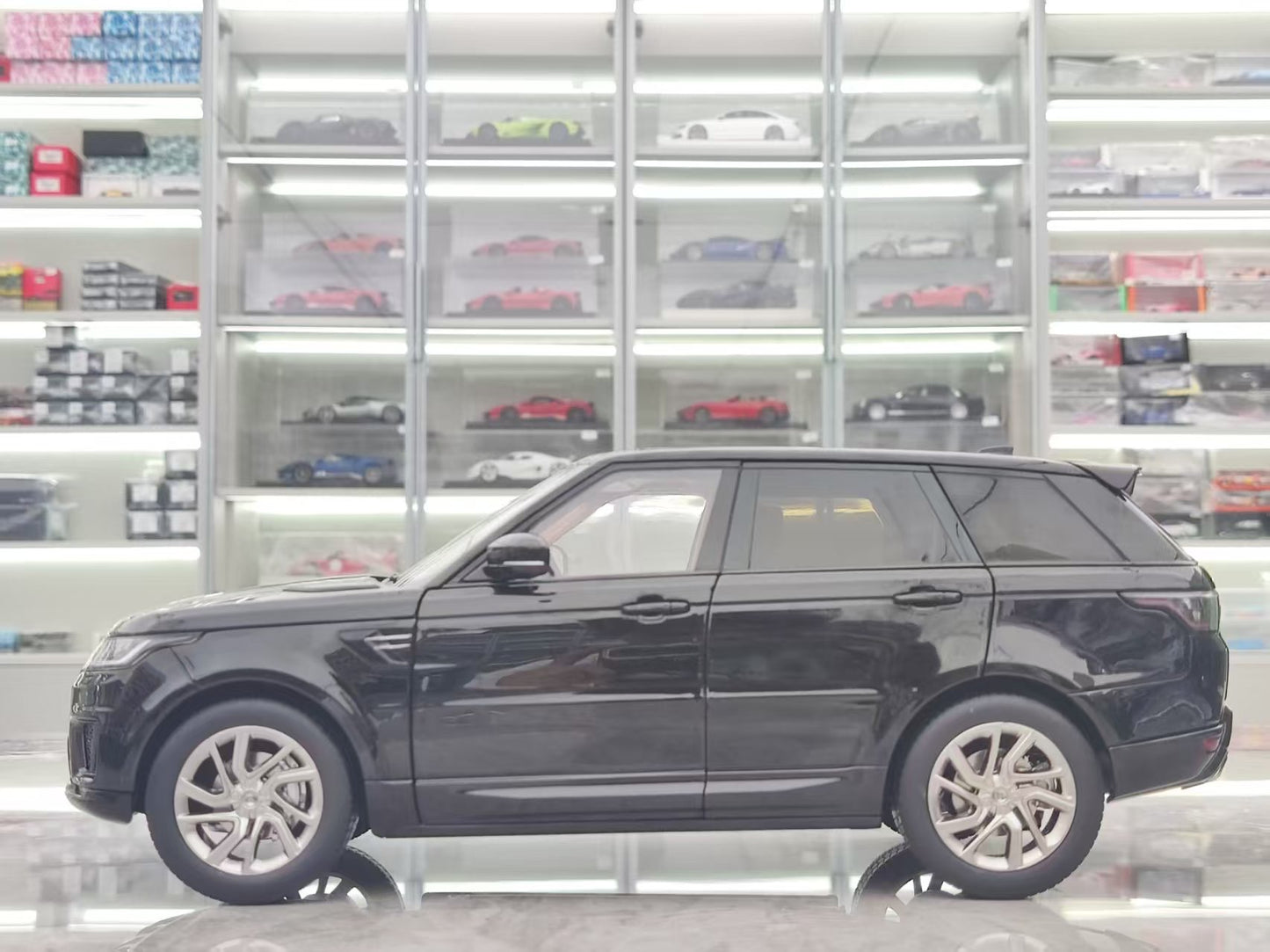 WHELART 1/18 Land Rover Sport Black Alloy Model WH004