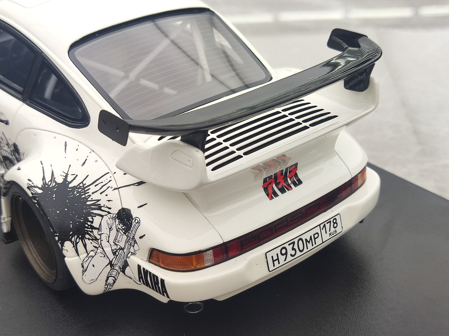 GT Spirit 1/18 Porsche AKIRA GLACIERWHITE 2024 Blanka Simulada Modelaŭto GT508