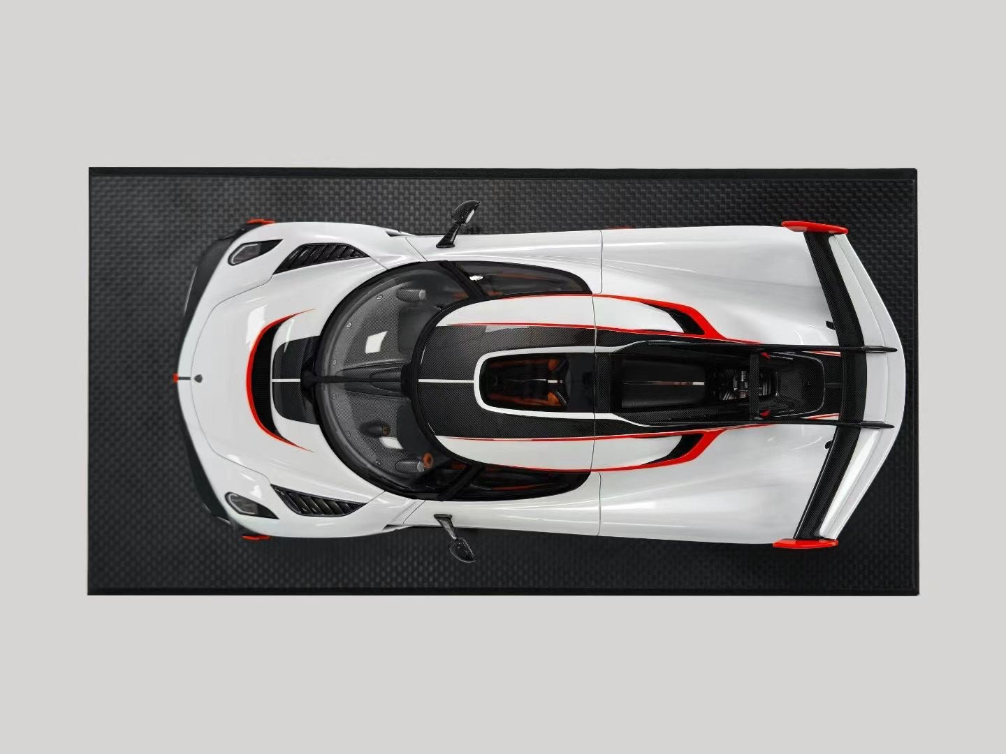 Frontiart 1/18 Koenigsegg Jesko Crystal White Model Car
