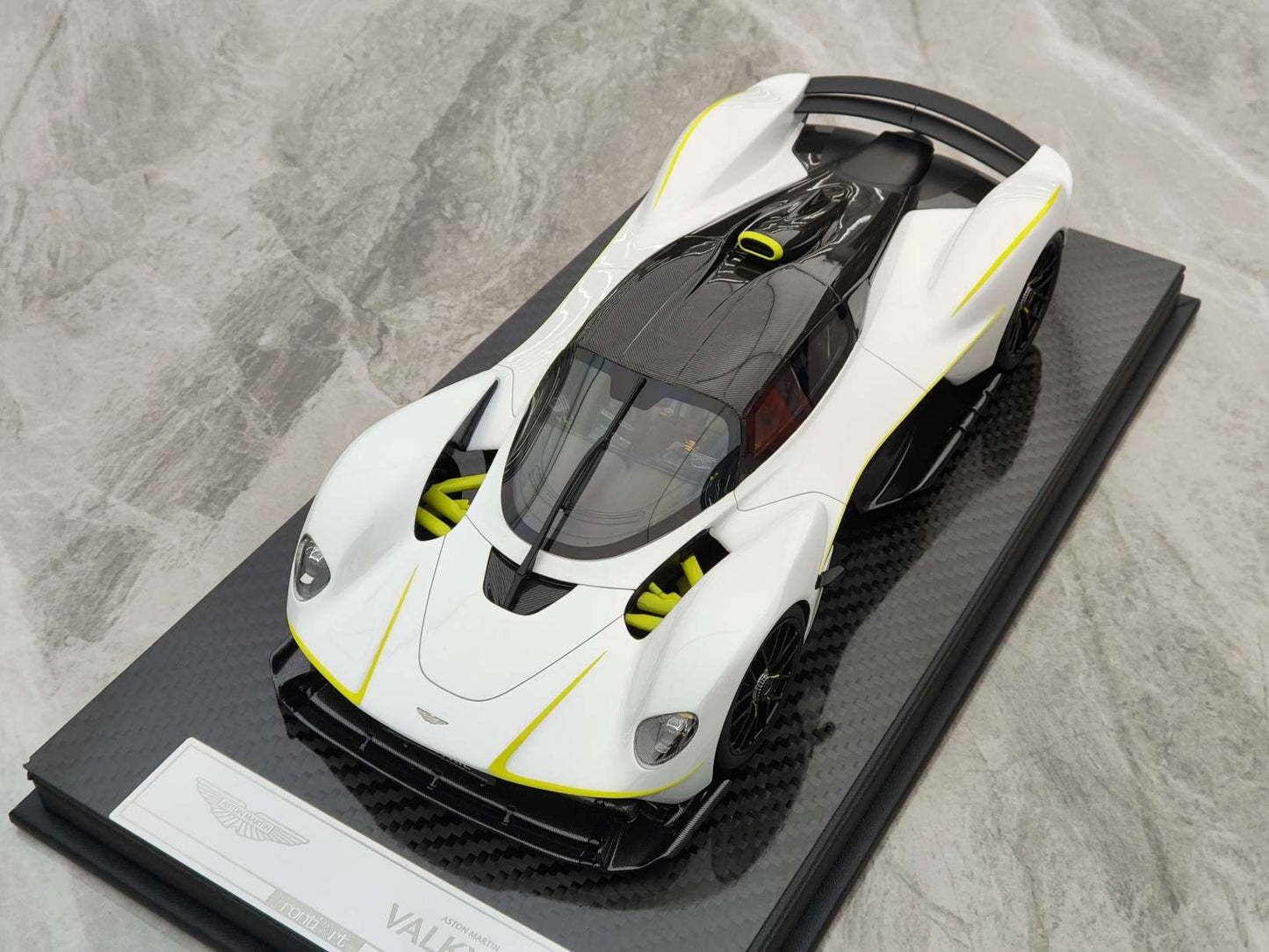 FRONTIART 1/18 Aston Martin Valkyrie Pearl White FA117