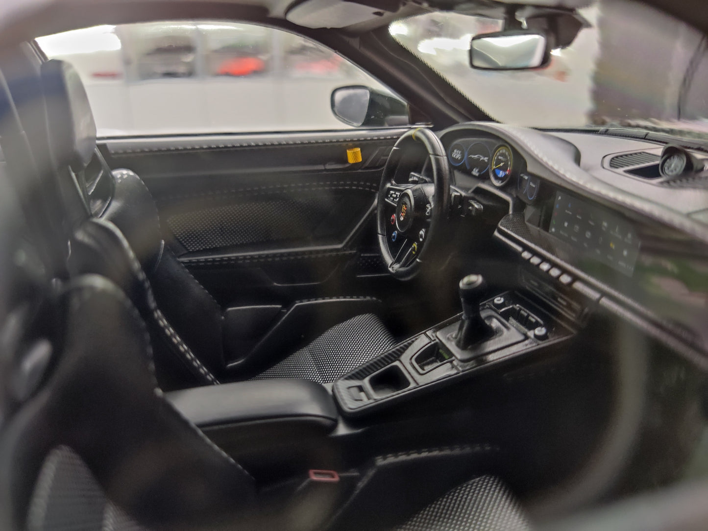 NOREV 1/12 Porsche 911 GT3RS Metallic Green Closed Model 127532