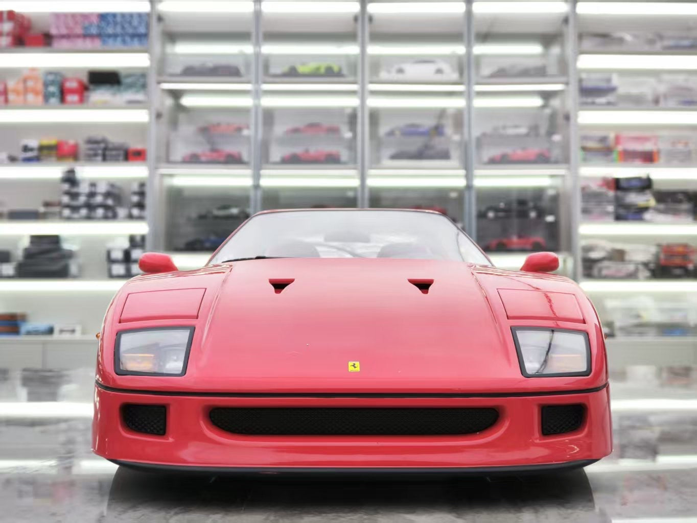 NOREV 1/12 Ferrari F40 Red Alloy Car Model 127902