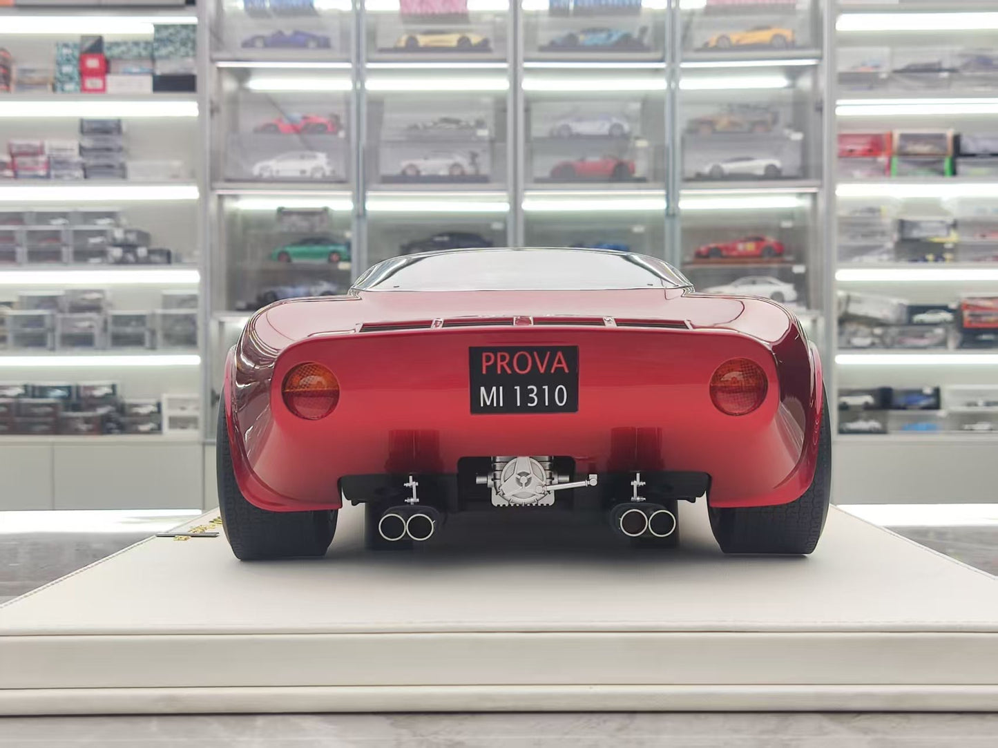 DMH 1/8 Alfa Romeo TIPO33 STRADALE Early Model Metallic Red Model Car DMH075