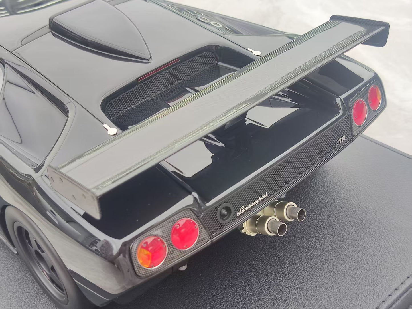 GL 1/12 Lamborghini Diablo GTR Matte Black JS-GL004