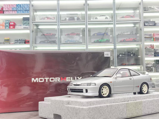 MOTORHELIX 1/18 Honda Integra Type R (DC2) Pre-Facelift Early Edition Fashion Silver MH320