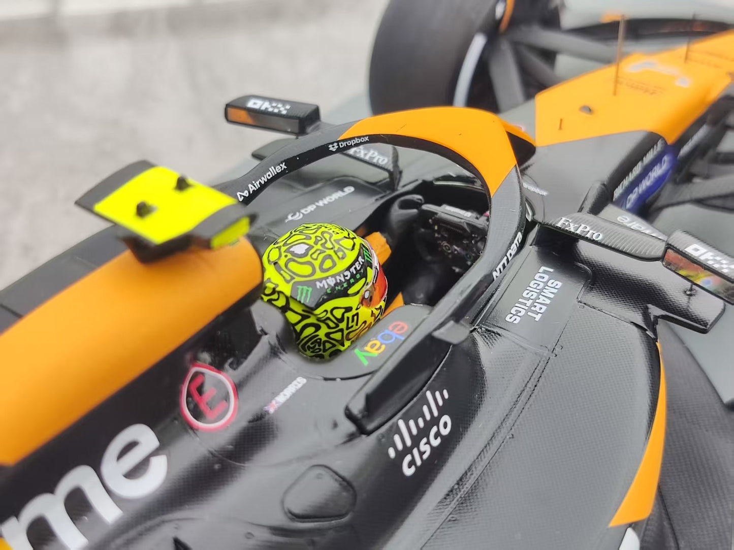 SPARK 1/18 McLaren F1 MCL38 2024 Miami Grand Prix Norris's first win Black and Orange Livery 18S986