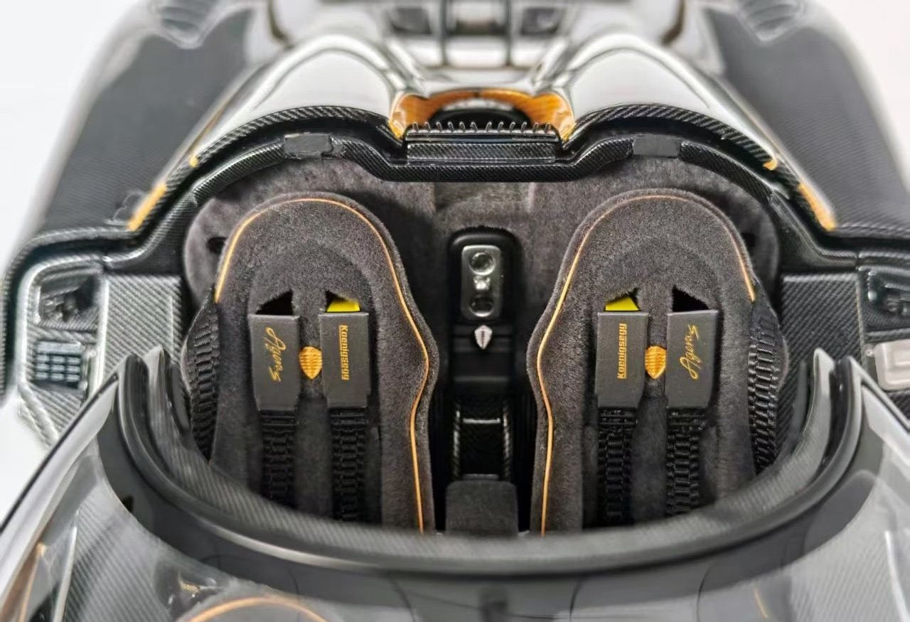 Frontiart 1/18 Fully Open Koenigsegg Agera S Hundra Carbuncle