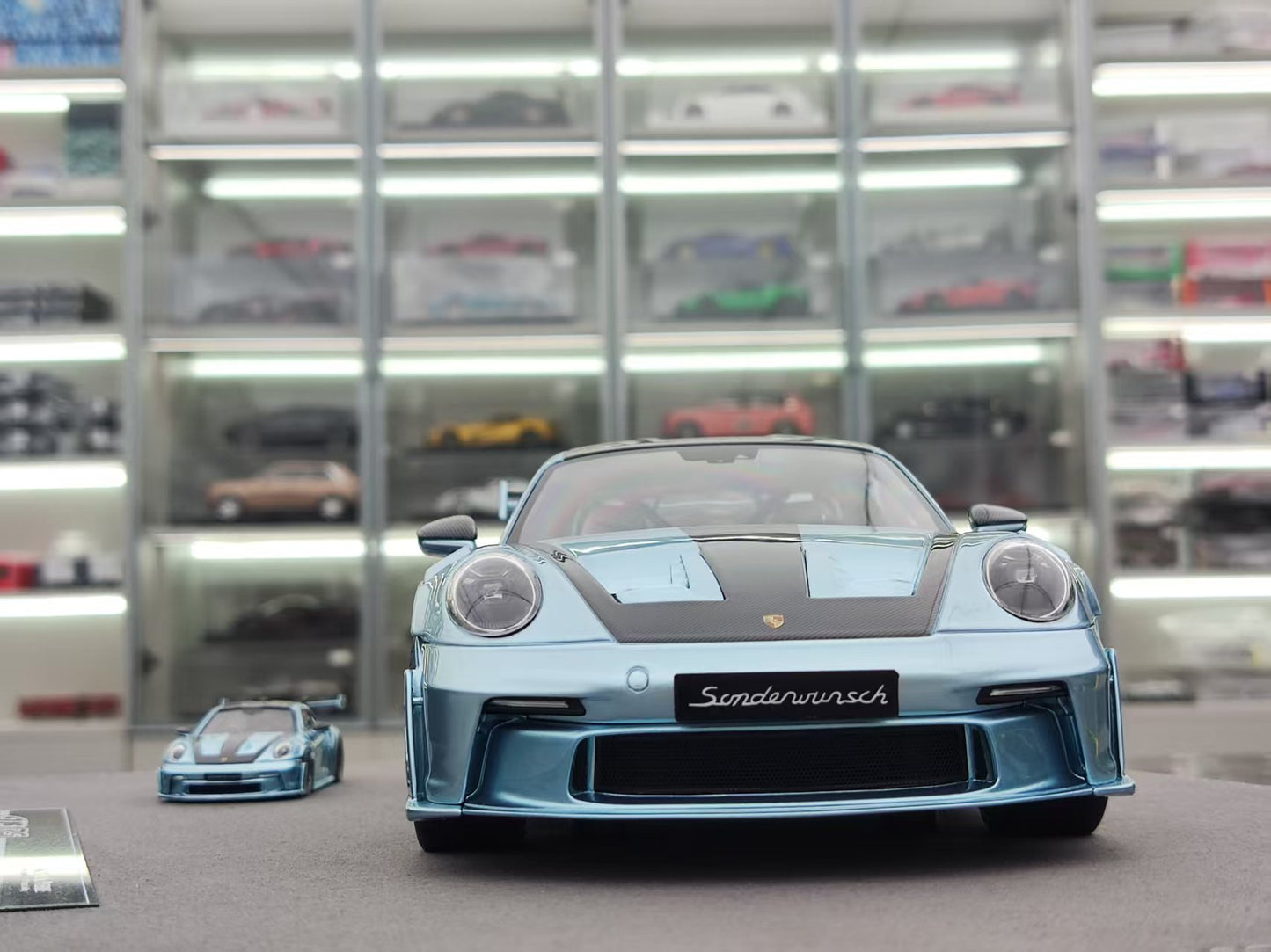 TIMOTHY&PIERRE 1/18 Porsche 911 GT3 RS Sonderwunsch Ice Blue TP185