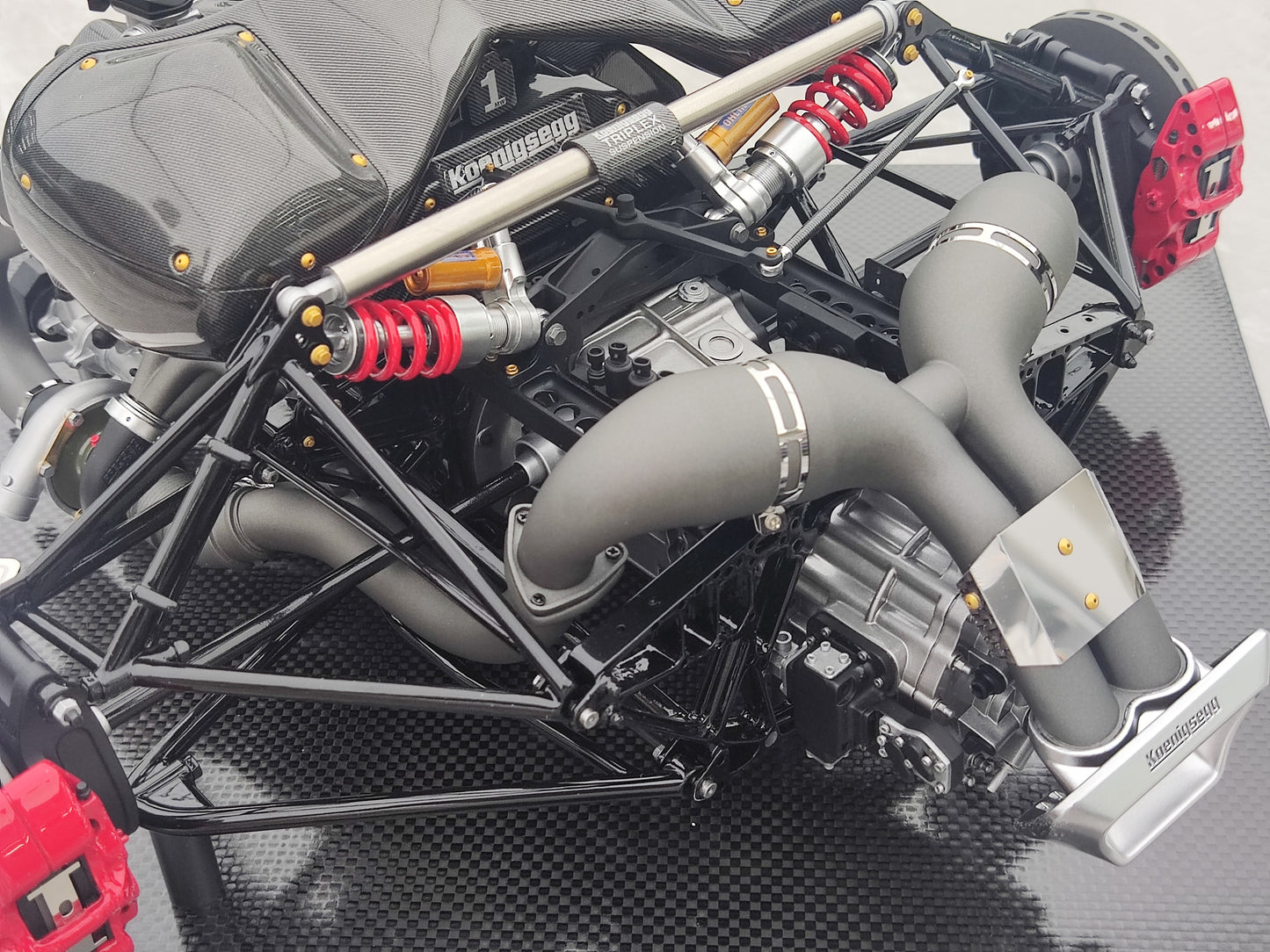 FRONTIART 1/6 Koenigsegg Agera RS Engine Grey FA159
