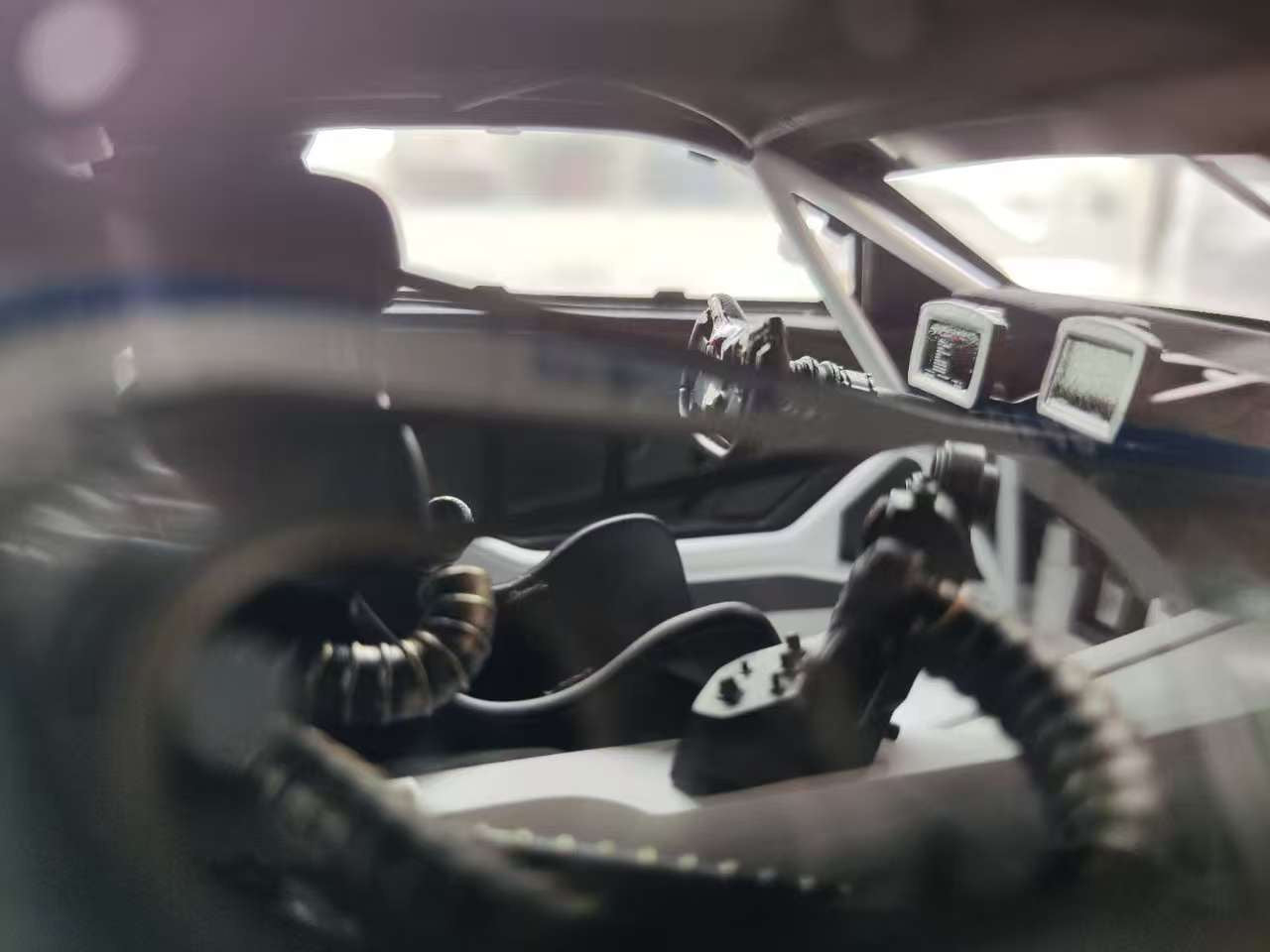 Topspeed 1/18 BMW M4 GT3 EVO Presentation Blue-White Livery Resin Model TS0614