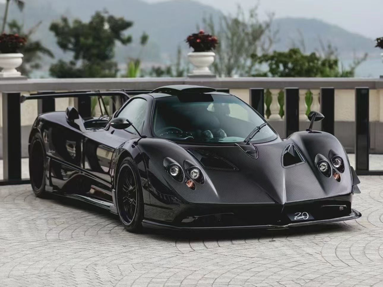 HH 1/8 Pagani Zonda 760 Limited Edition Model Car
