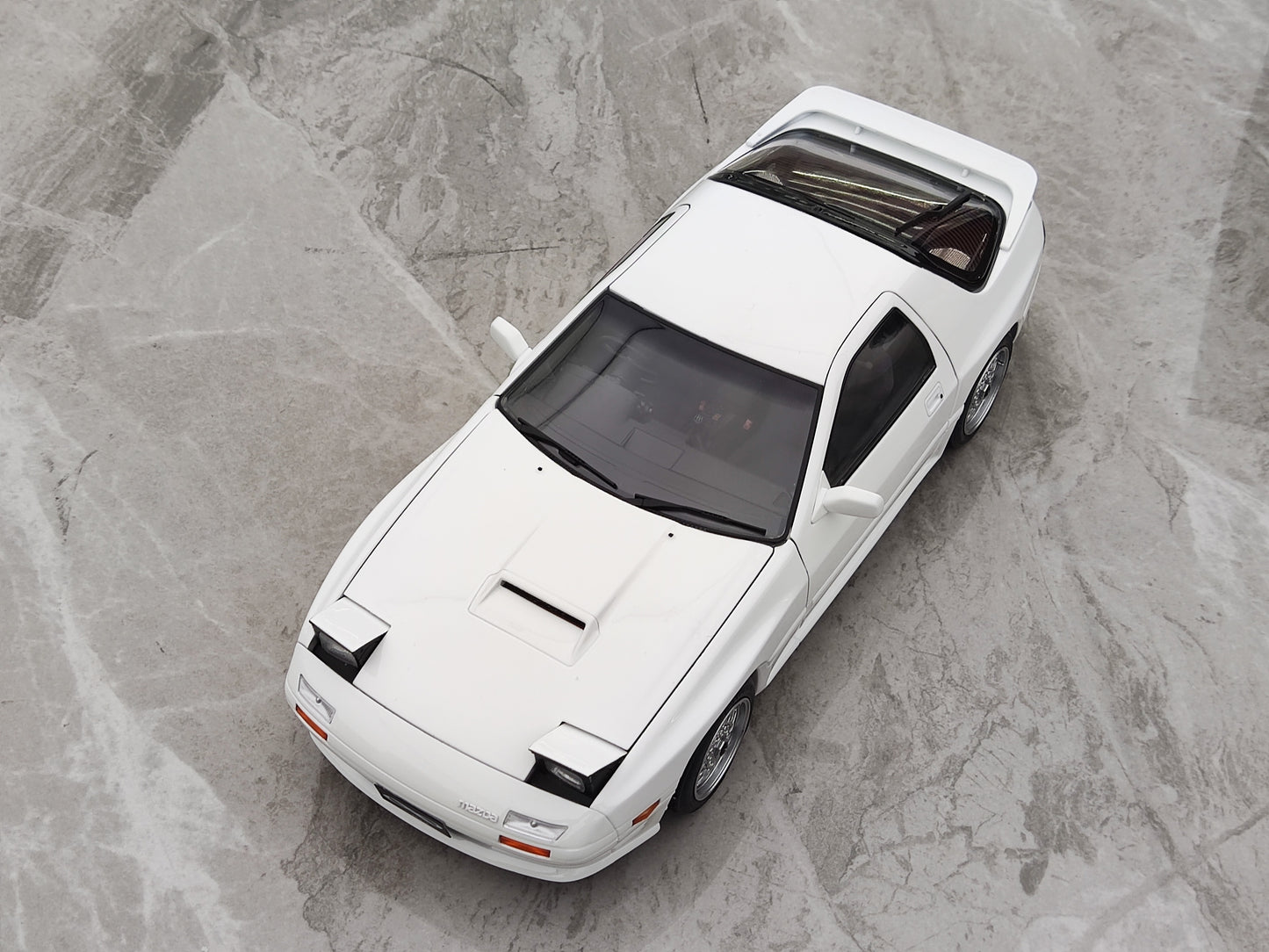 TopArt Collection 1/18 Mazda RX7 FC3S 1989 White Silver Wheels TA007