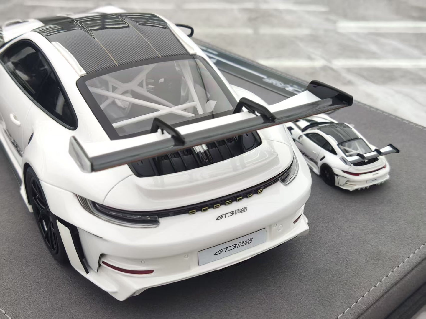 TIMOTHY&PIERRE 1/18 Porsche 911 GT3 RS Sonderwunsch White TP184