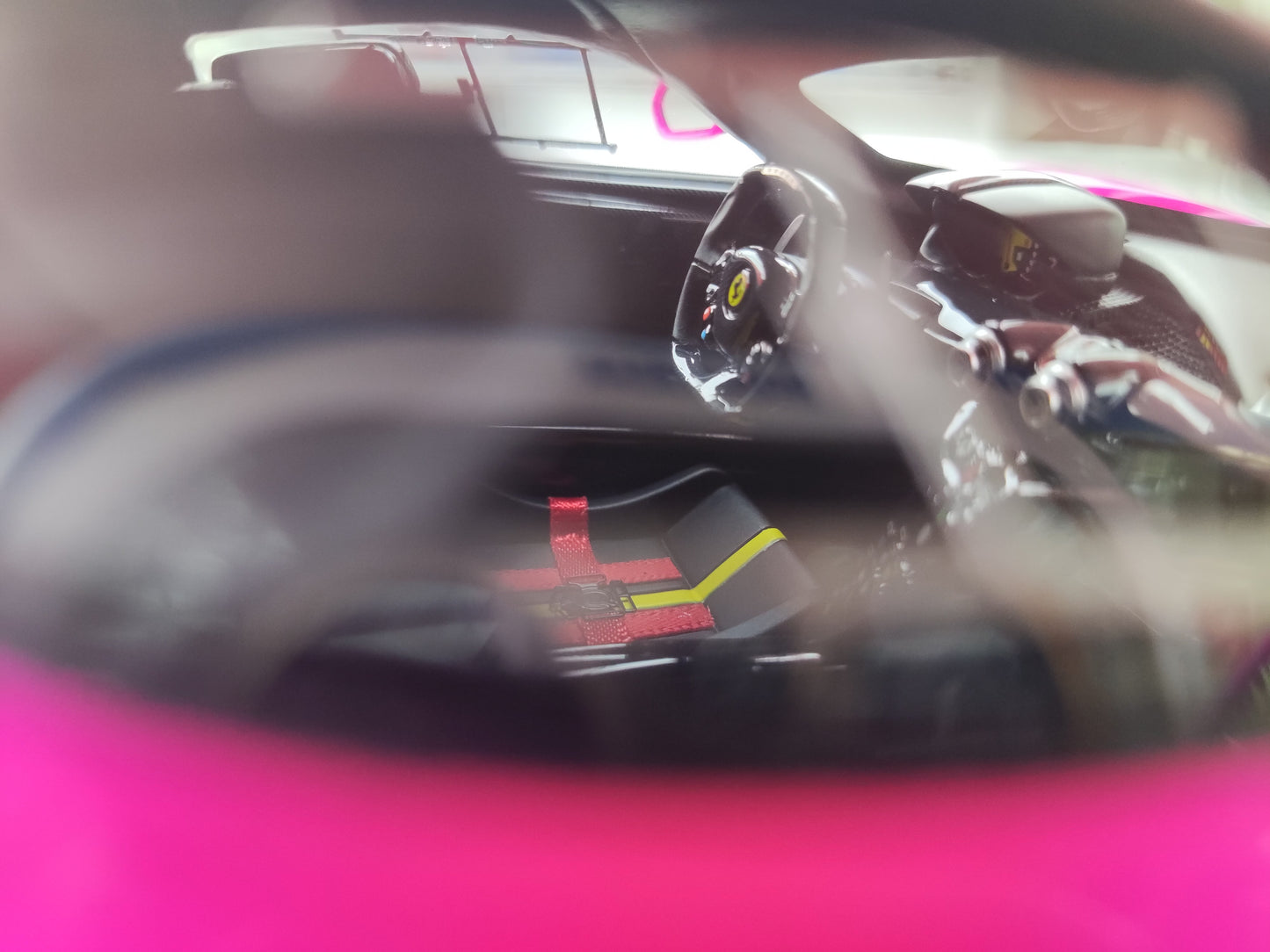 CE 1/18 Ferrari FXXK Electric Pink with Carbon Top Simulated Car Model JS-CE007
