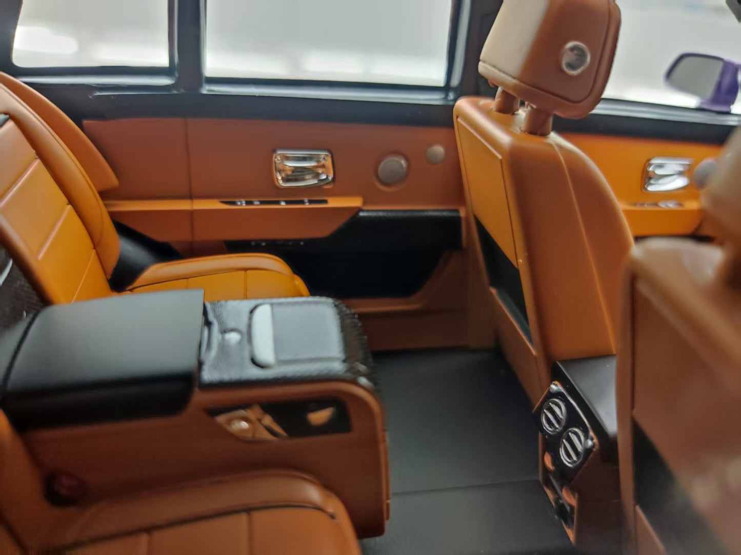 GL 1/18 Rolls-Royce Cullinan Purple Resin Model JS-GL029