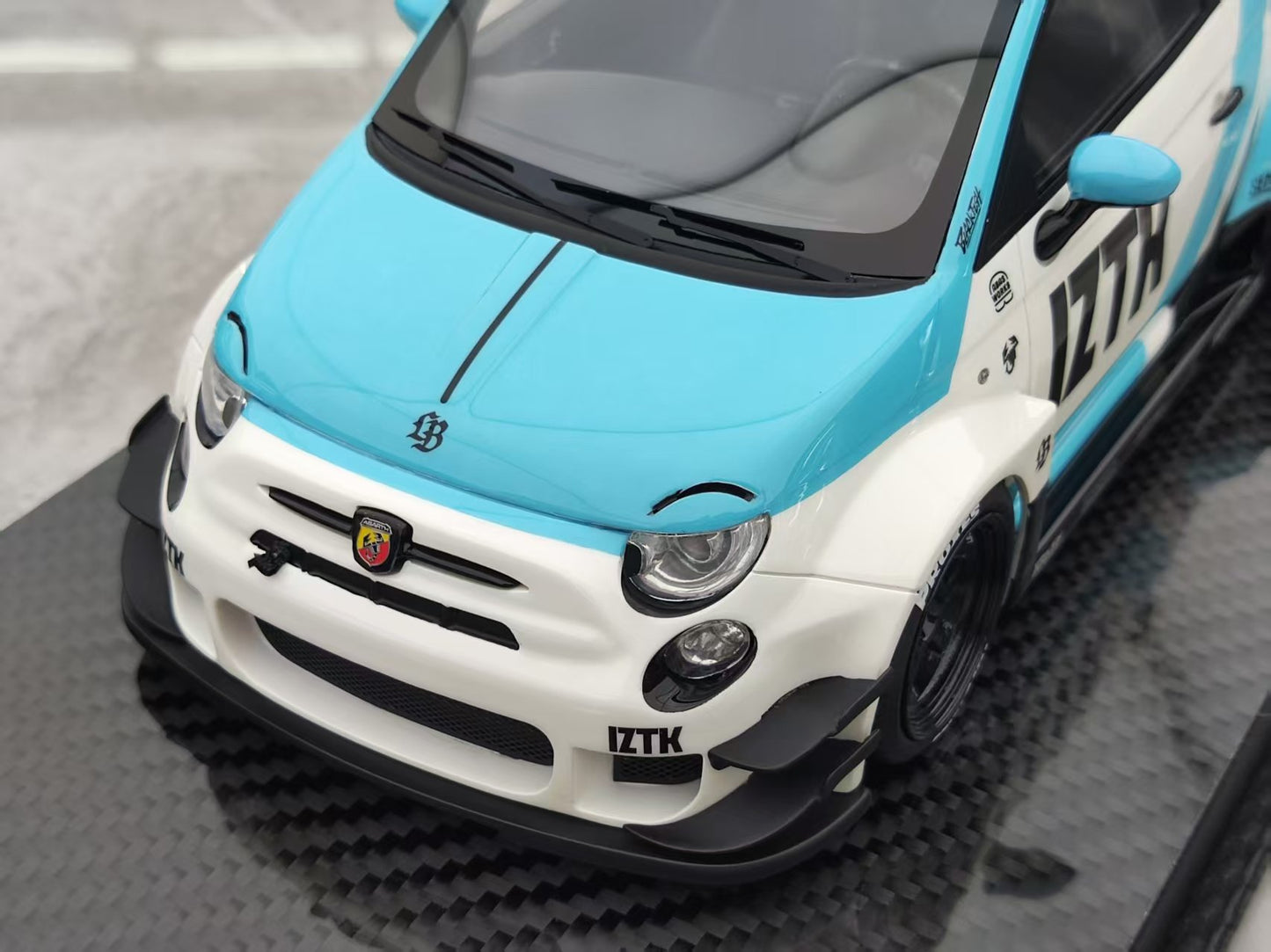 VIP 1/18 Abbas 595 Tiffany Blue VIP182