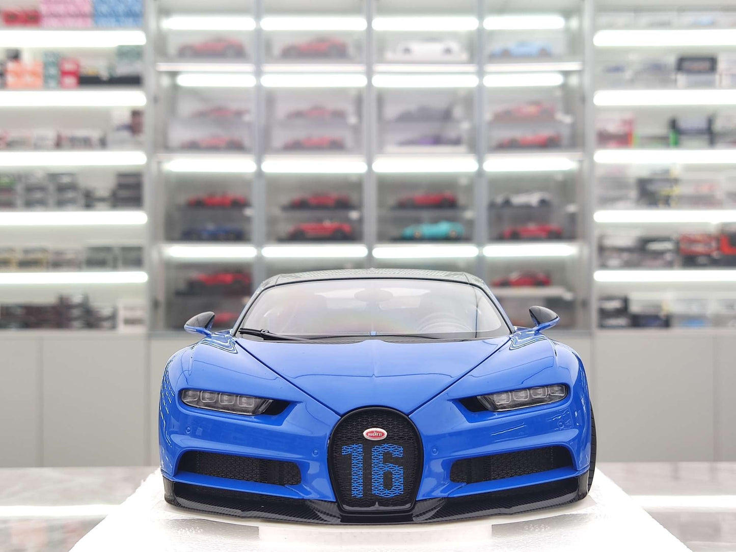 AUTO Art 1/18 Bugatti CHIRON SPORT 2019 Blue Scale Model 70997