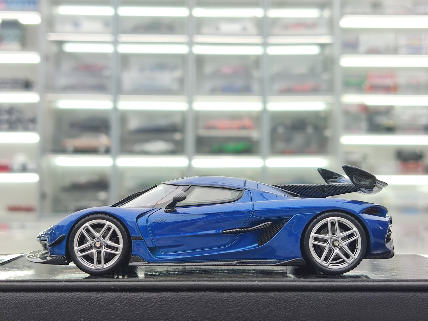 FRONTIART 1/43 Koenigsegg Jesko Gold Ball Blue FA132