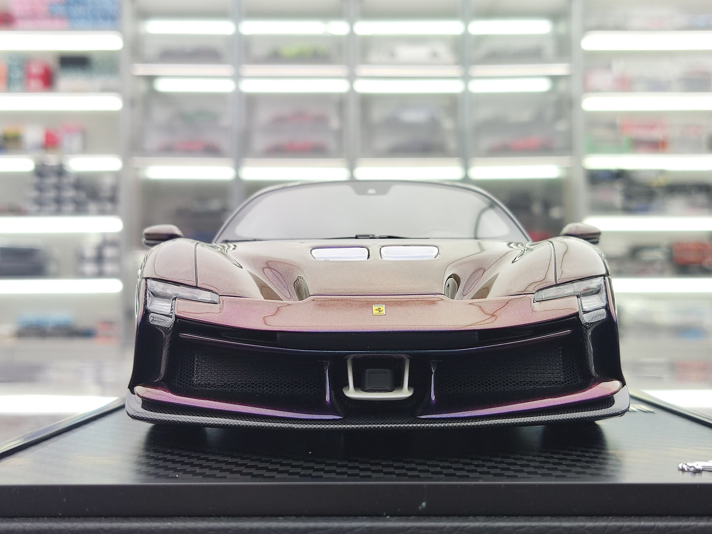 BBR 1/18 Ferrari SF90 XX Stradale Color-Changing Purple Resin Car Model P18237CHA1