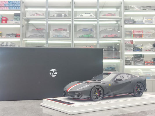 TE 1/18 Ferrari 812 Competizione Matte Black JS-TE005