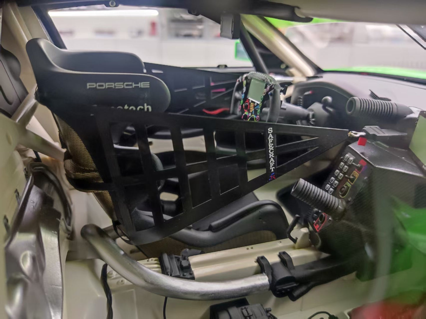 SPARK 1/8 Porsche 911 RSR 19 No.56 PROJECT 1-AO Le Mans 24H 2023 Green Dinosaur Livery 08G046