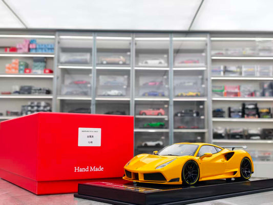 CE 1/18 Ferrari Novitec 488GTB N-Largo Standard Yellow CE004
