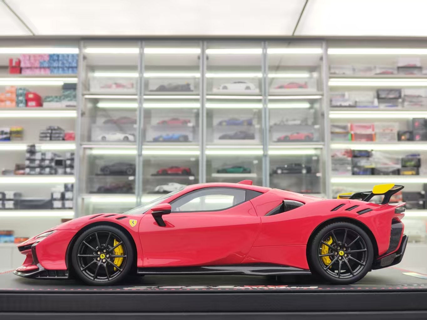 BBR 1/18 Ferrari SF90XX Standard Red Limited Edition Car Model P18237RC