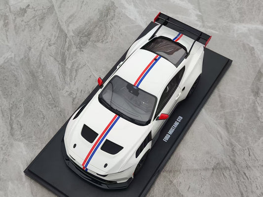 GT Spirit 1/18 Ford Mustang GTD "Spirit of America" Performance, White GT956