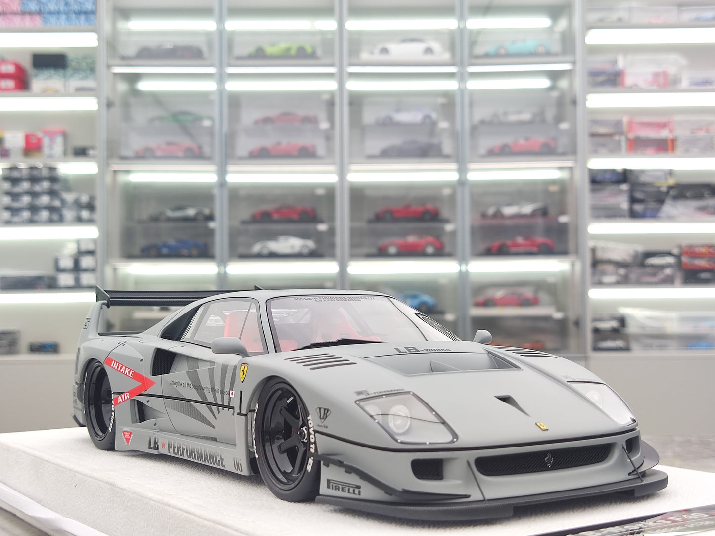 BBA MODEL 1/18 Ferrari F40 Combat Gray Limited Edition Car Model BBA016
