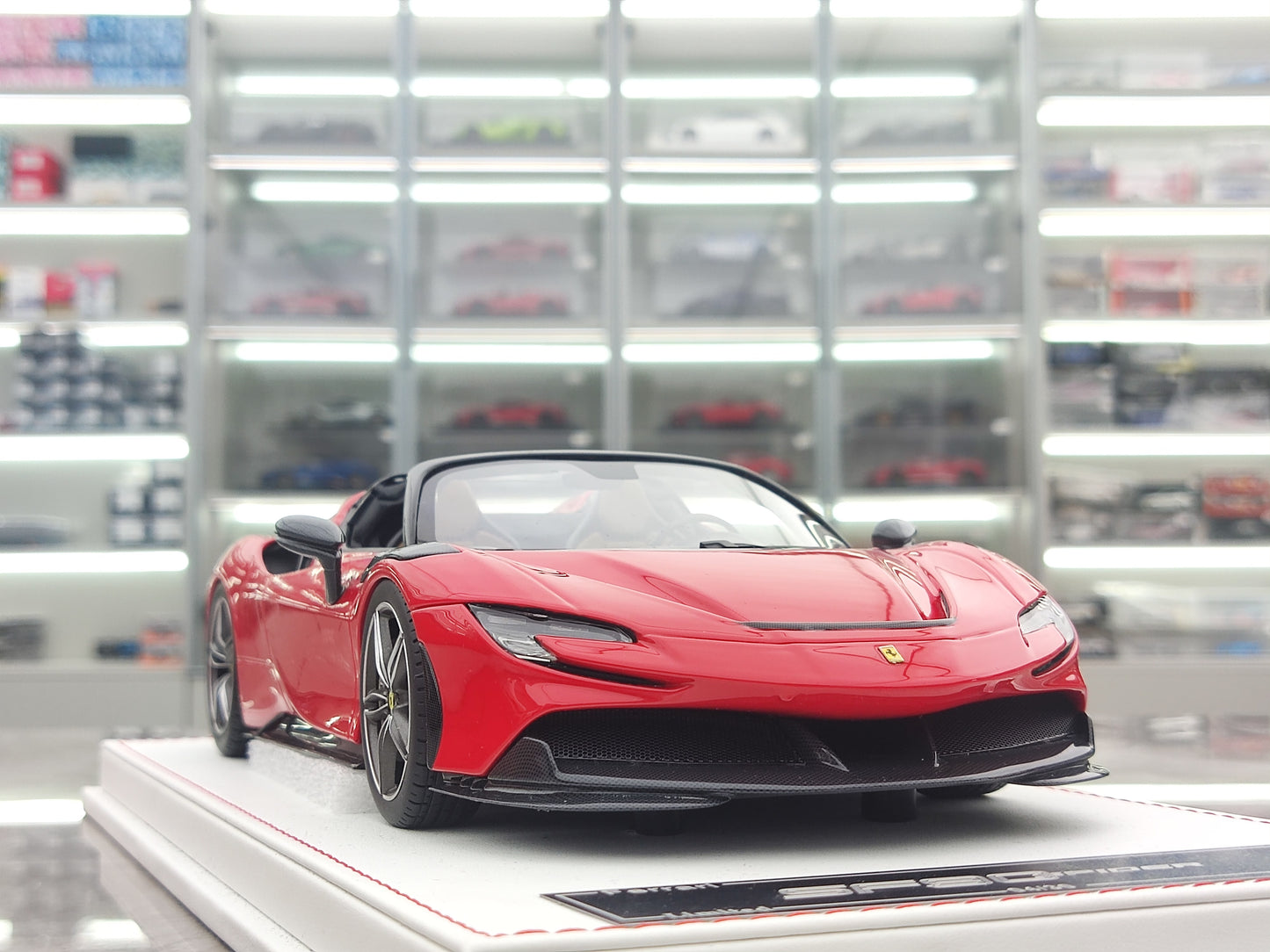 CE 1/18 Ferrari SF90 Standard Red Resin Car Model JS-CE015