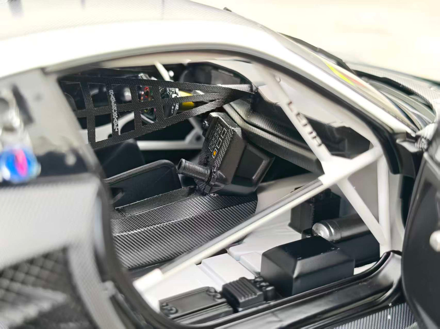 MINICHAMPS 1/18 Porsche PORSCHE 911 992 GT3 R 110246000