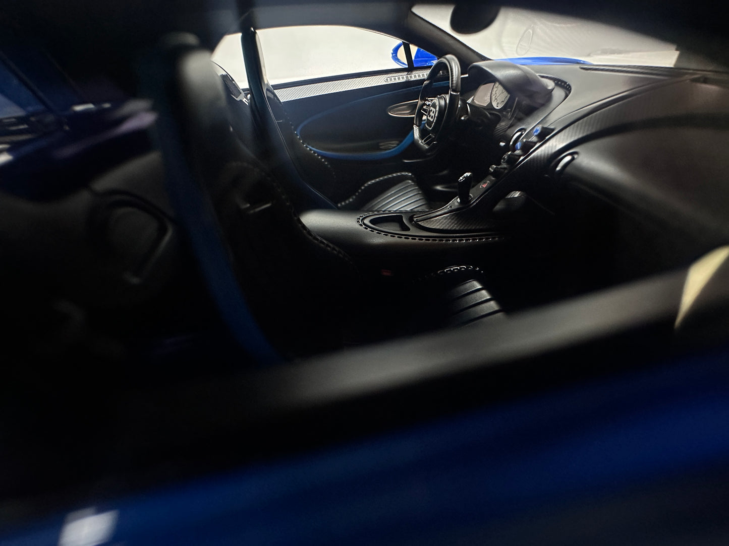 BBA MODEL 1/18 Bugatti Chiron Profiler Blue BBA073