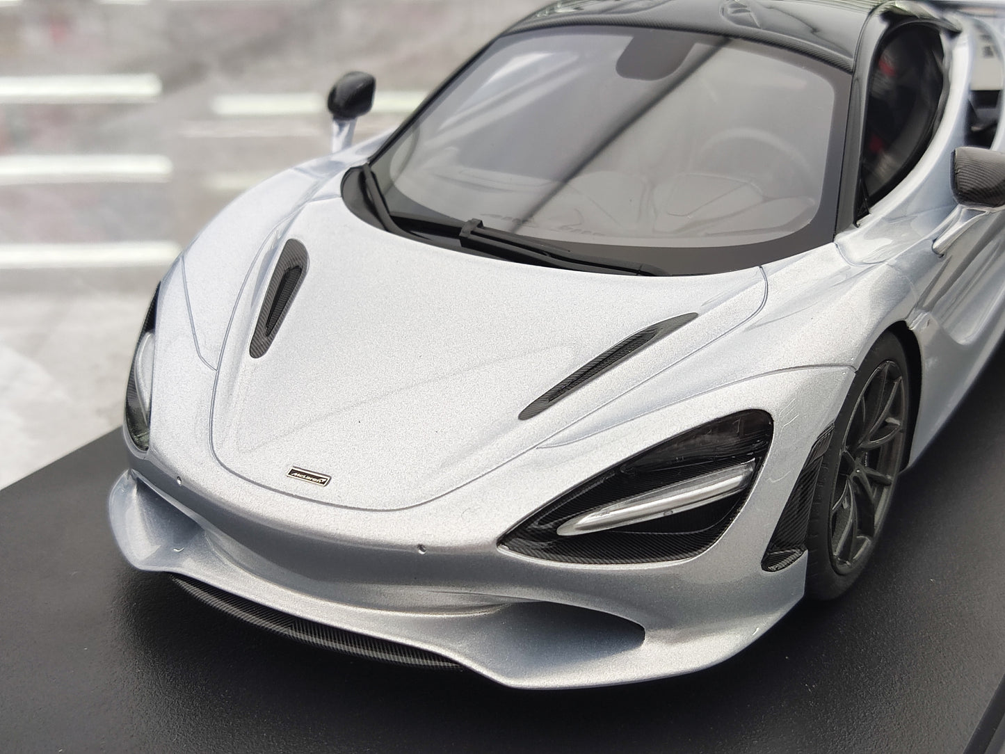 TOPSPEED 1/18 McLaren 750S Silver Car Model TS0546