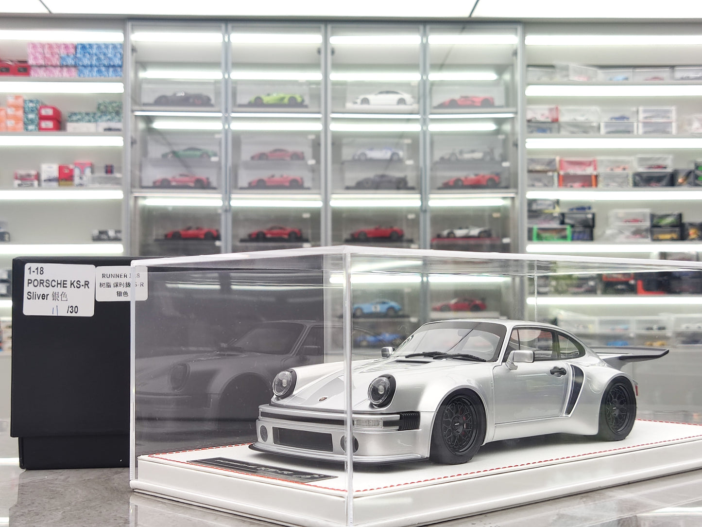 RUNNER 1/18 Porsche KS-R Limited Edition Model Car Ornaments