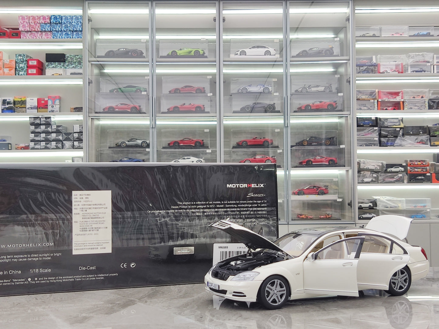 MOTORHELIX 1/18 Mercedes-Benz S-Class S600L (W221) White Alloy Car Model MH308