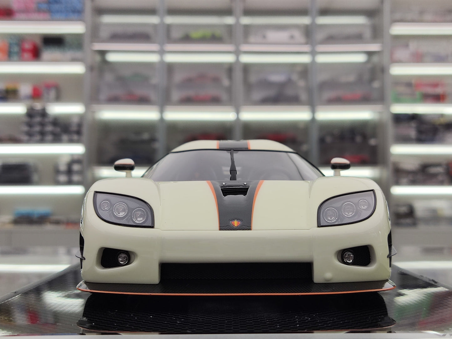 VMB 1/18 Koenigsegg CCX Luminous Resin Car Model JS-VMB007