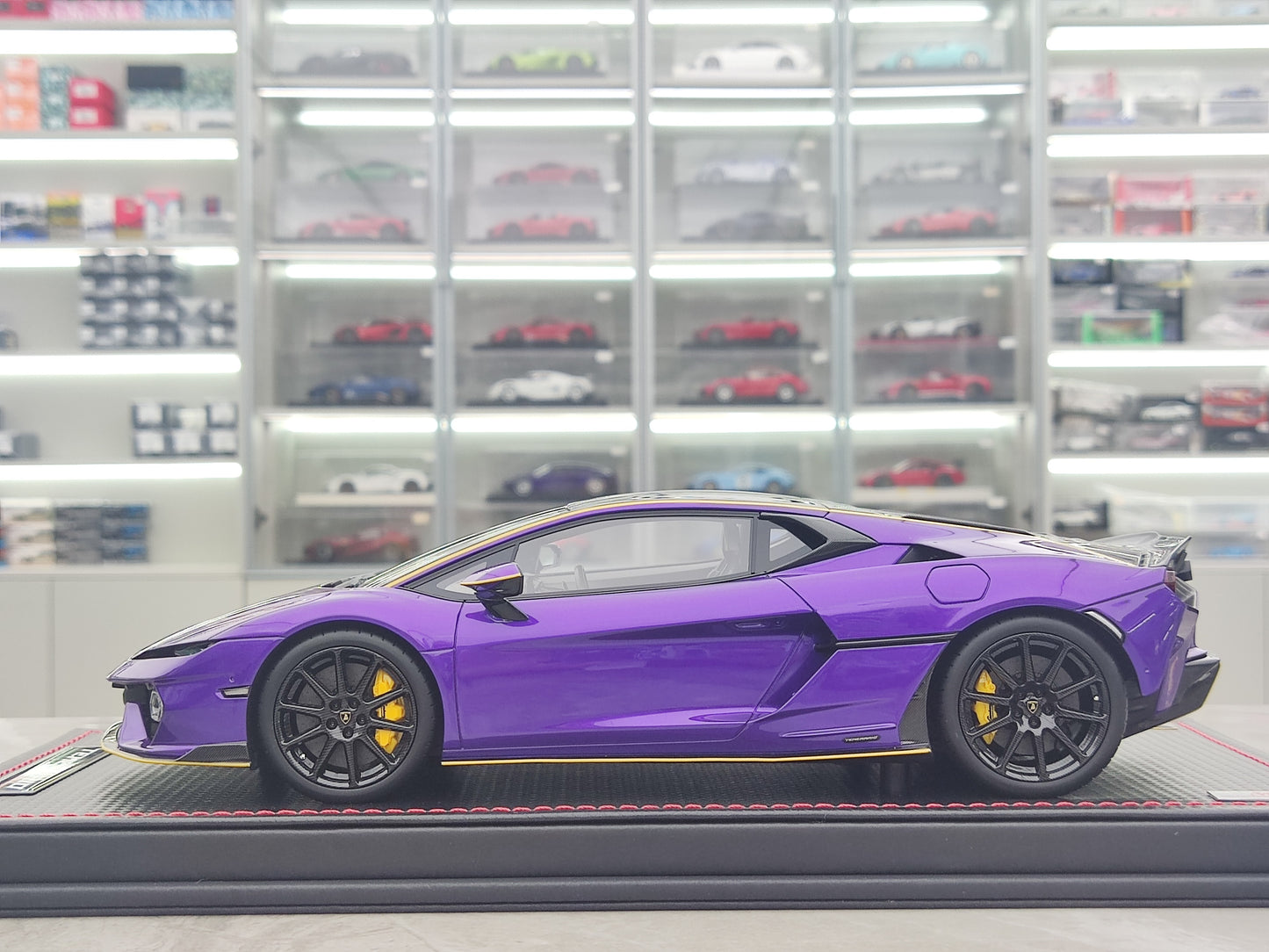 MR 1/18 Lamborghini New Huracan Temerario AP Package Edition Parrot Purple LAMBO062F