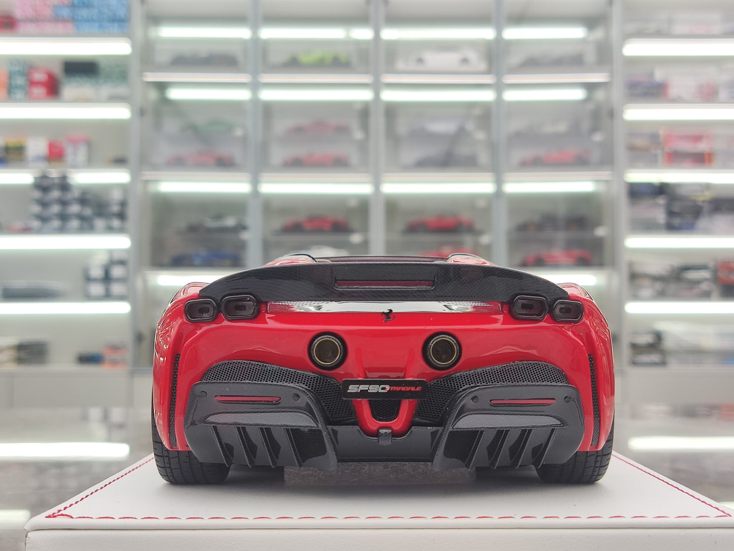 CE 1/18 Ferrari SF90 Standard Red Resin Car Model JS-CE015