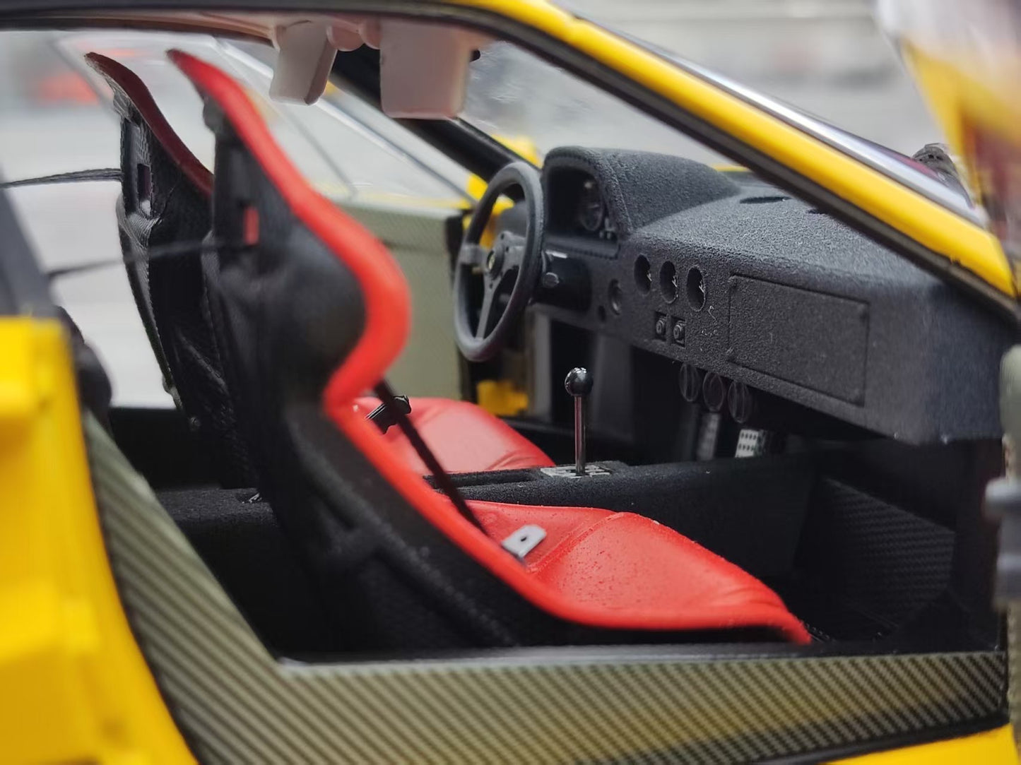 Kyosho 1/18 Ferrari F40 Yellow Alloy Fully Open 08416Y