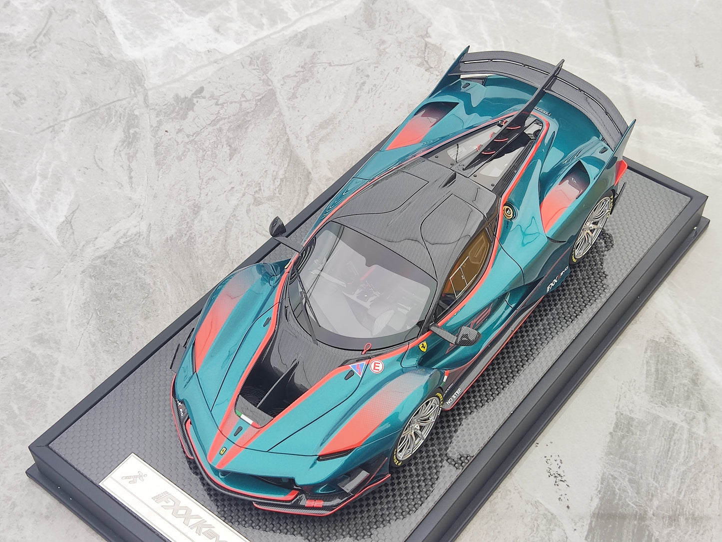 RUNNER 1/18 Ferrari FXX K EVO Limited Edition Model Ornaments Collectibles