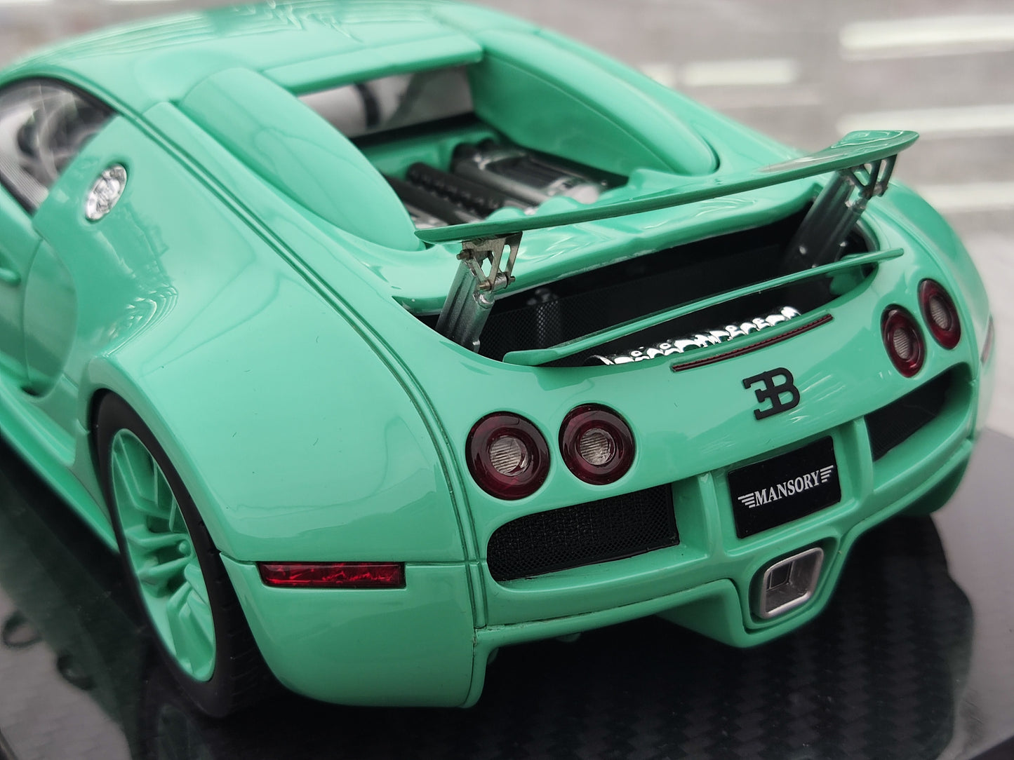 UU 1/18 Bugatti Veyron Tiffany Blue Model Car JS-UU001