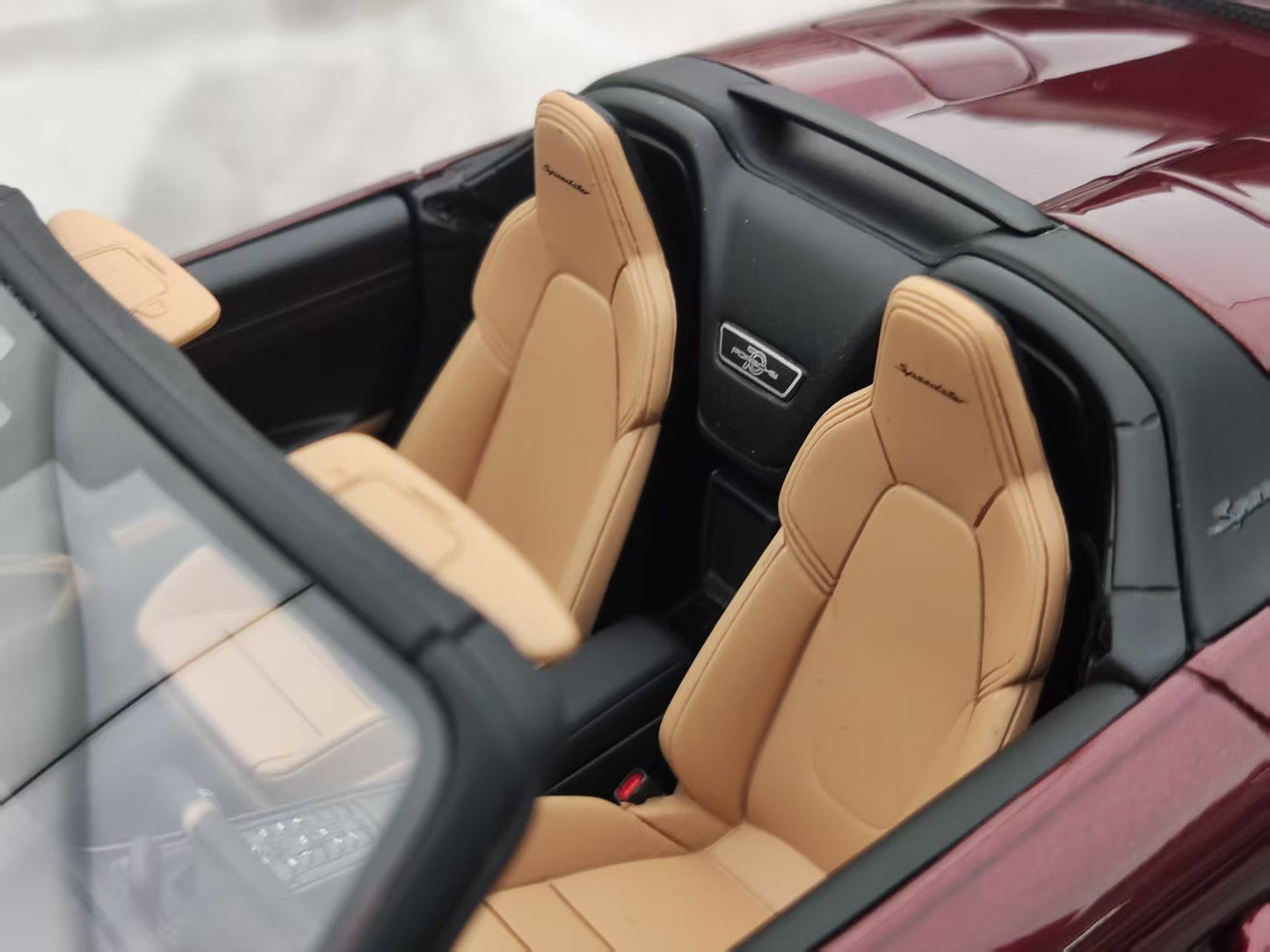 GT Spirit 1/18 Porsche 911 (991.2) SPEEDSTER “HERITAGE EDITION” Metallic Cherry Red GT929