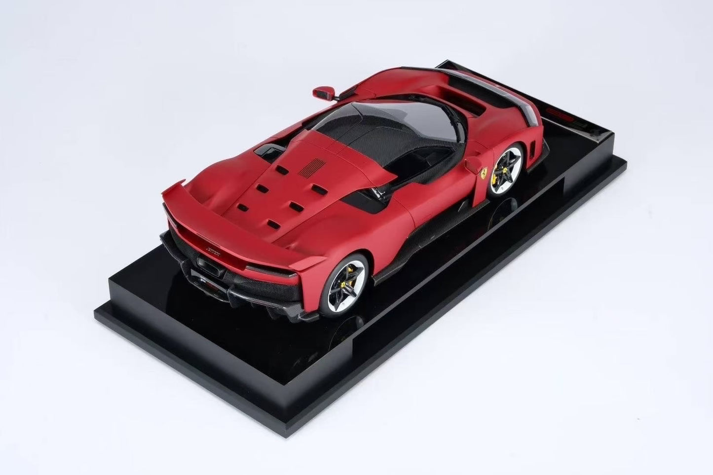 Amalgam 1/18 Ferrari F80 China Customized Model Car