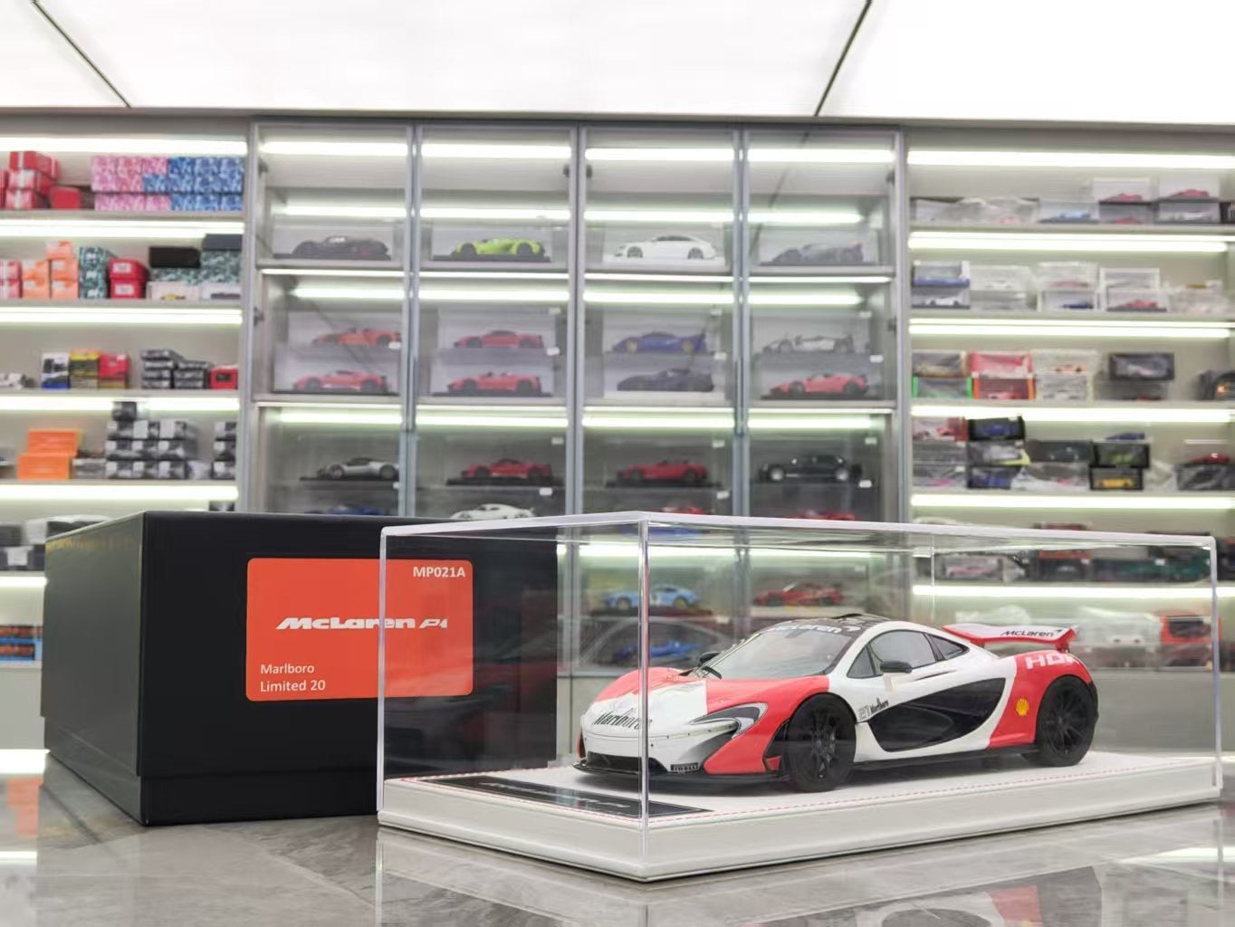 DM 1/18 McLaren P1 Limited Edition Car Model
