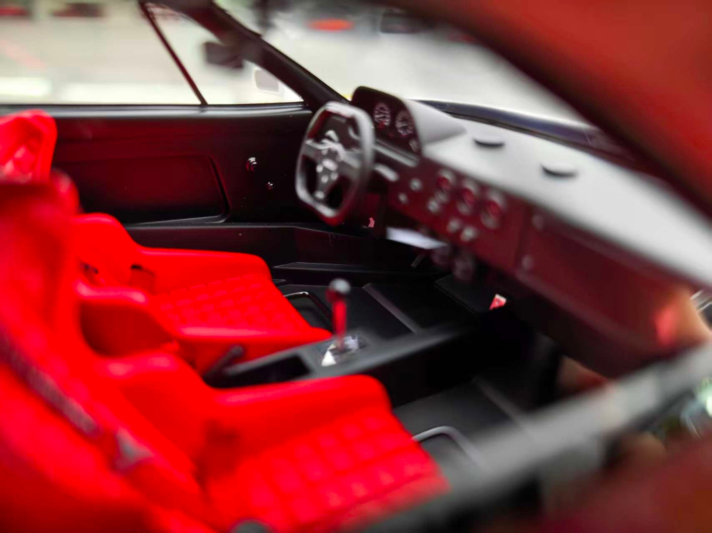 BBA MODEL 1/18 Ferrari F40 with graffiti carbon base BBA032